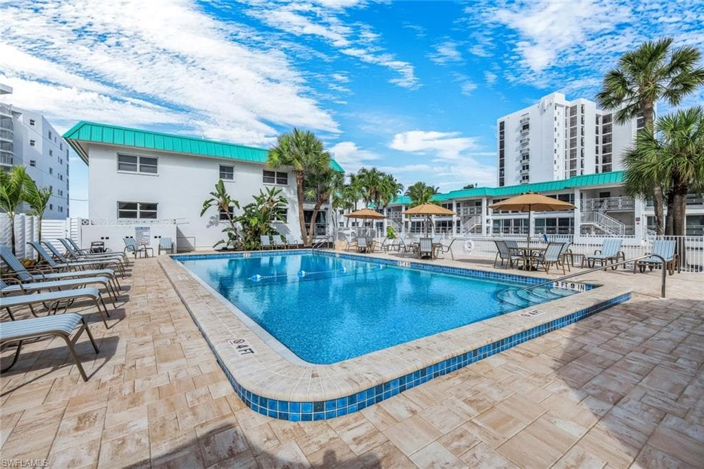 6500 Estero BLVD C113-27