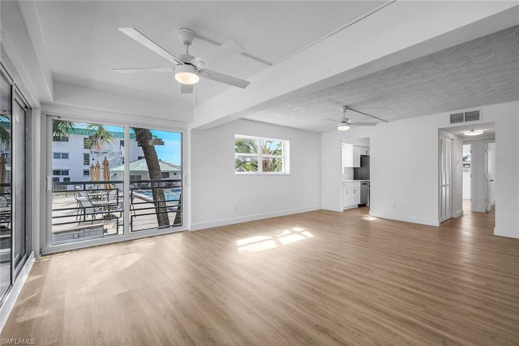 6500 Estero BLVD C113-12