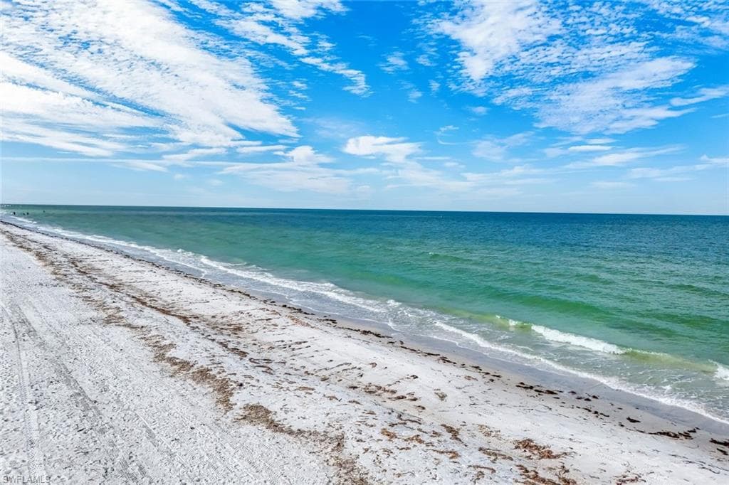6500 Estero BLVD C113-31