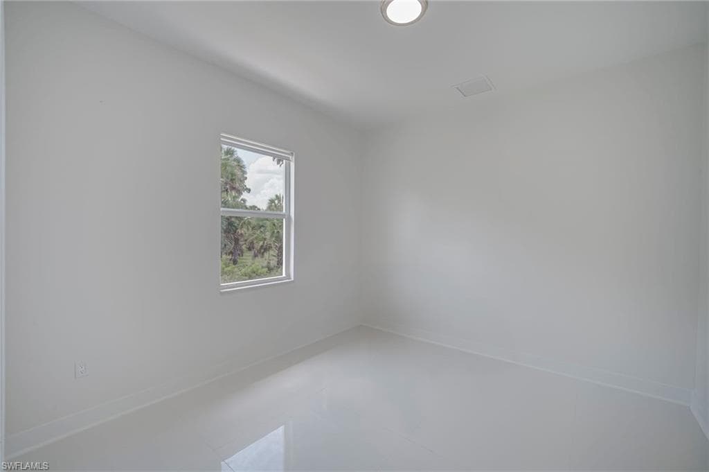 2662 36th AVE SE-32