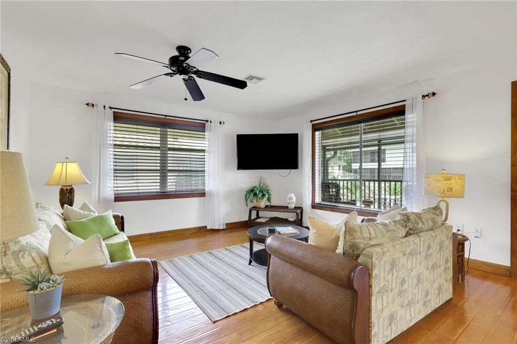 1533 Chesapeake AVE A5-10