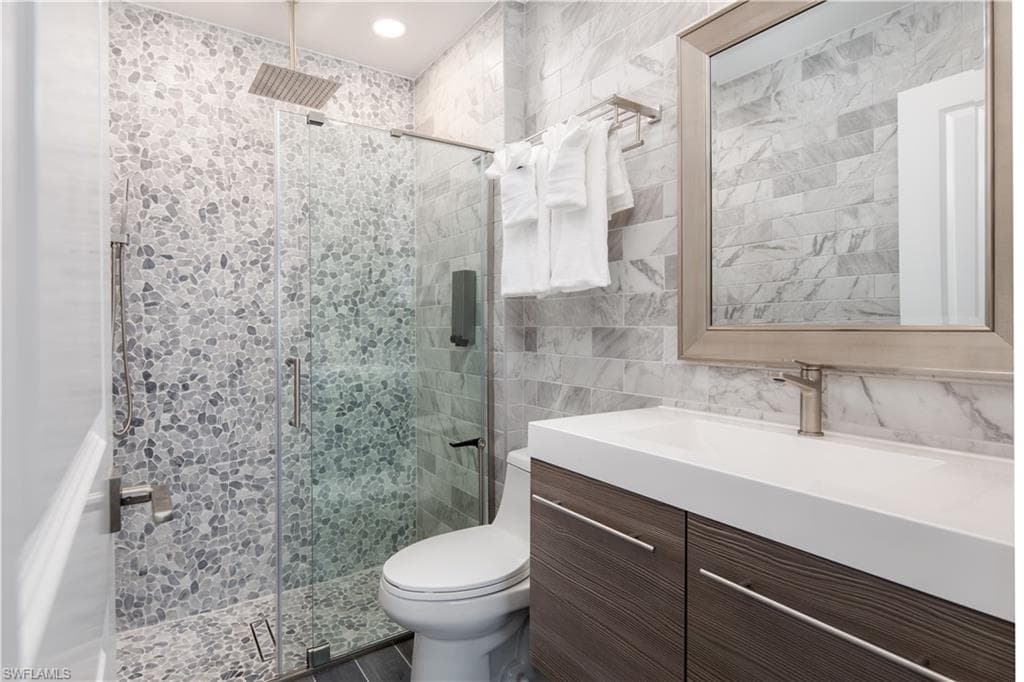 3323 Olympic DR 711-15