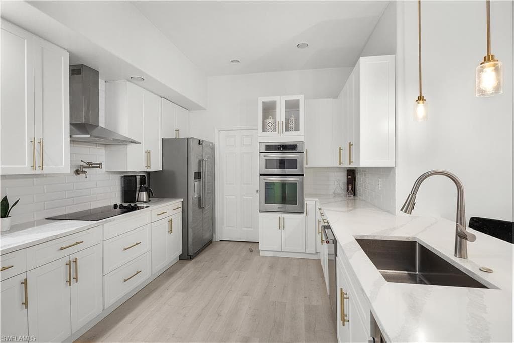 598 ASTON LAKE CT-6