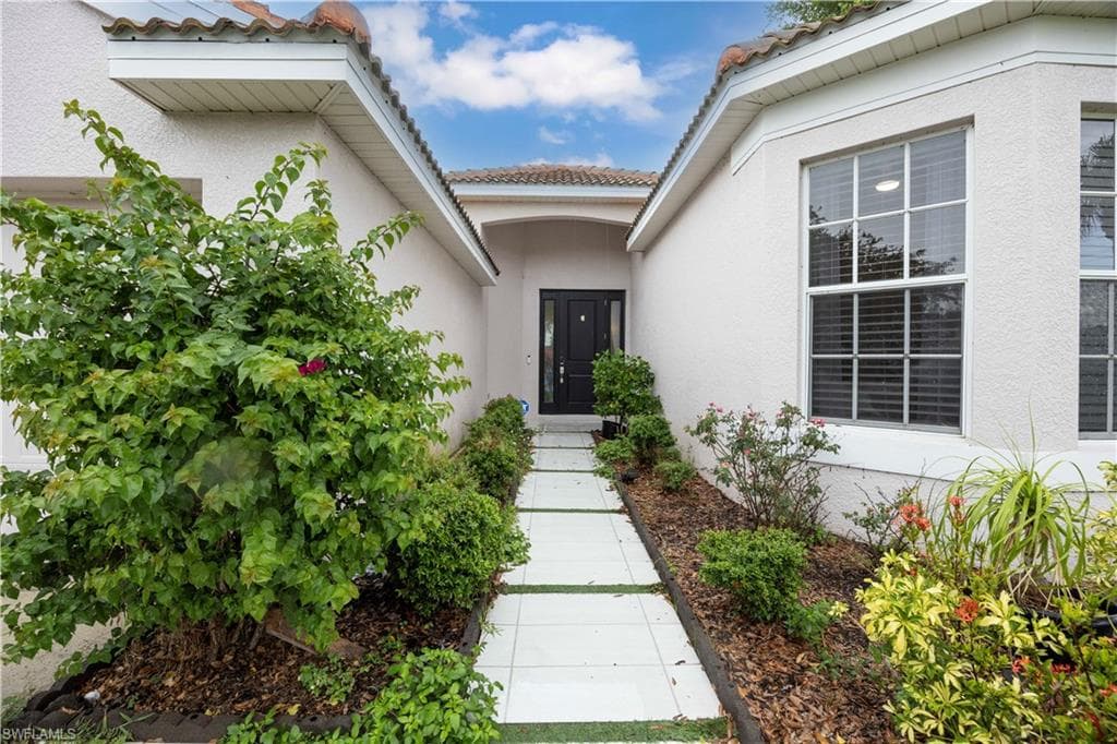 598 ASTON LAKE CT-19