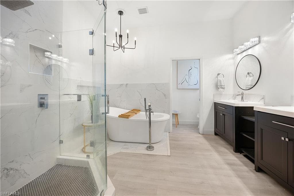 598 ASTON LAKE CT-8