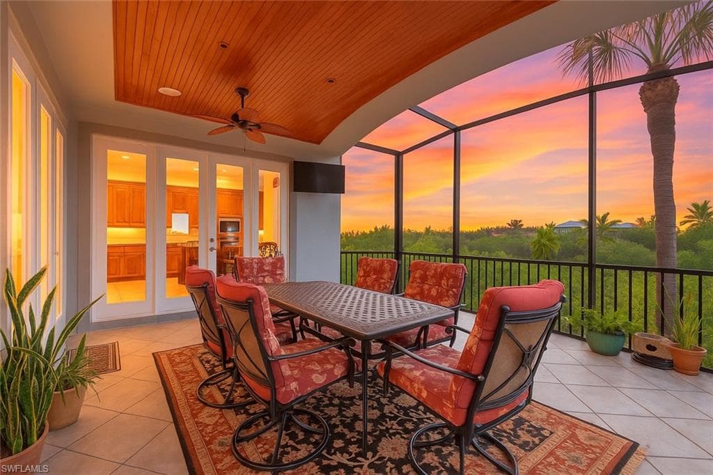834 HIDEAWAY CIR W-50