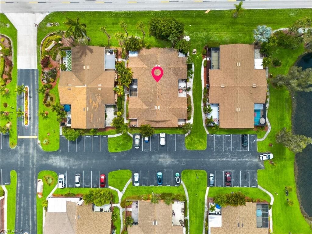 6315 Royal Woods DR-22