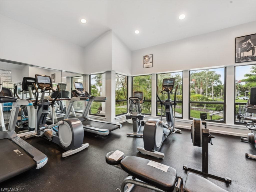 232 La Peninsula BLVD 232-43
