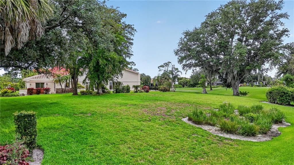 16047 Forest Oaks DR-7