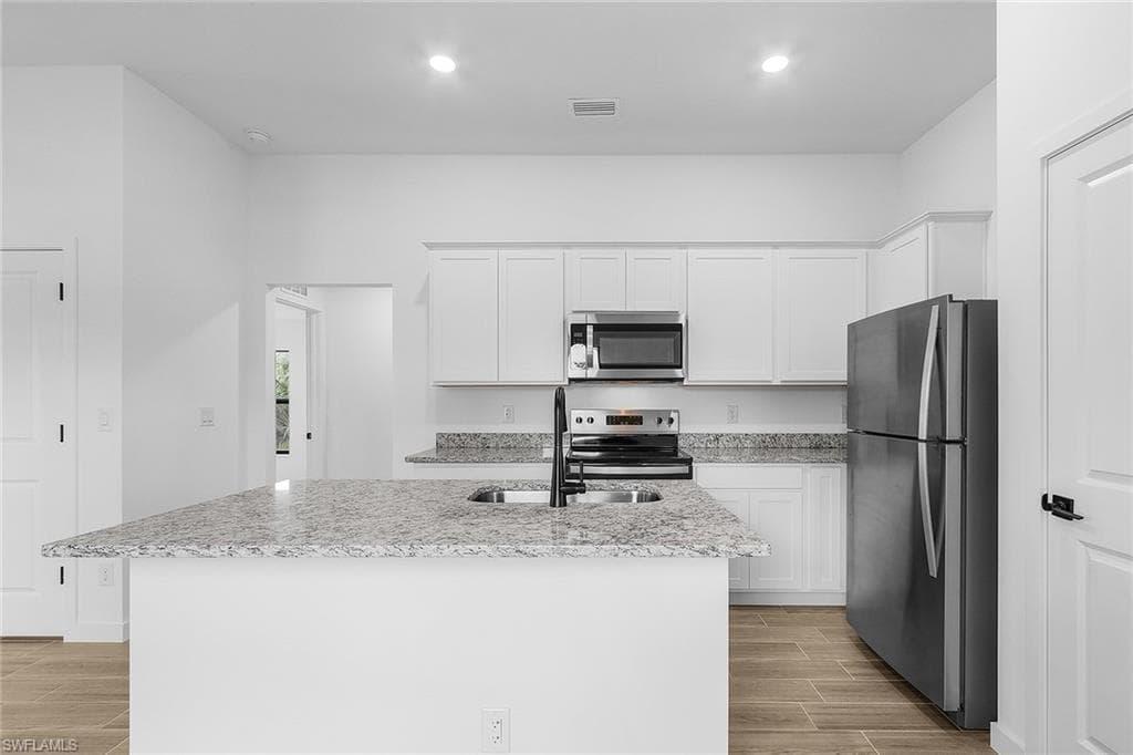 434 Parkdale BLVD-6