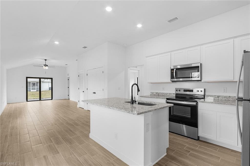 434 Parkdale BLVD-7