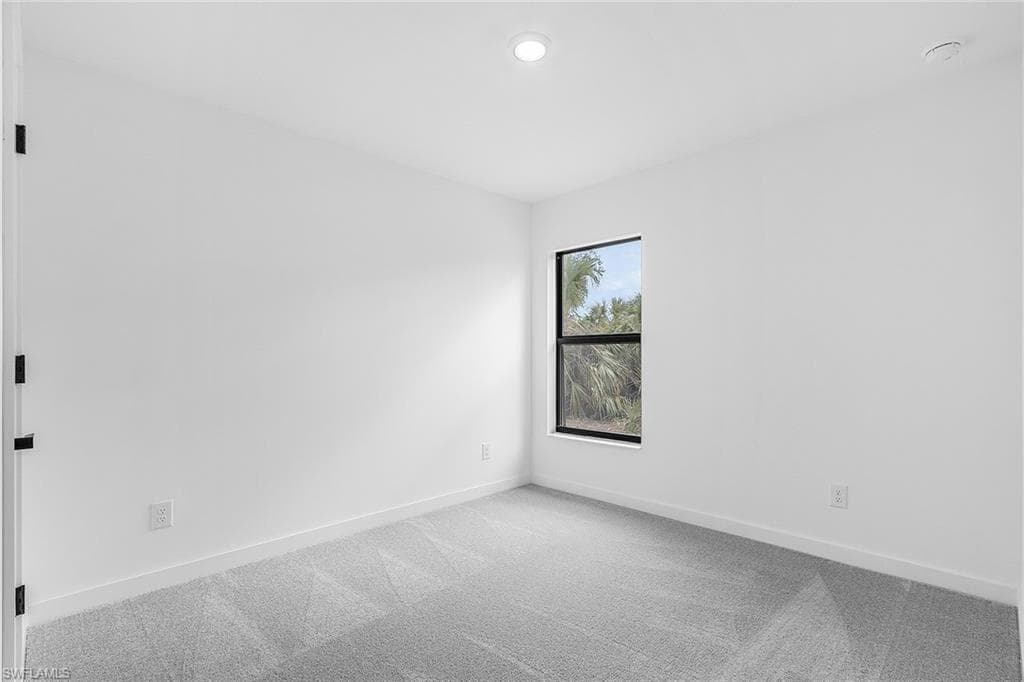 434 Parkdale BLVD-15