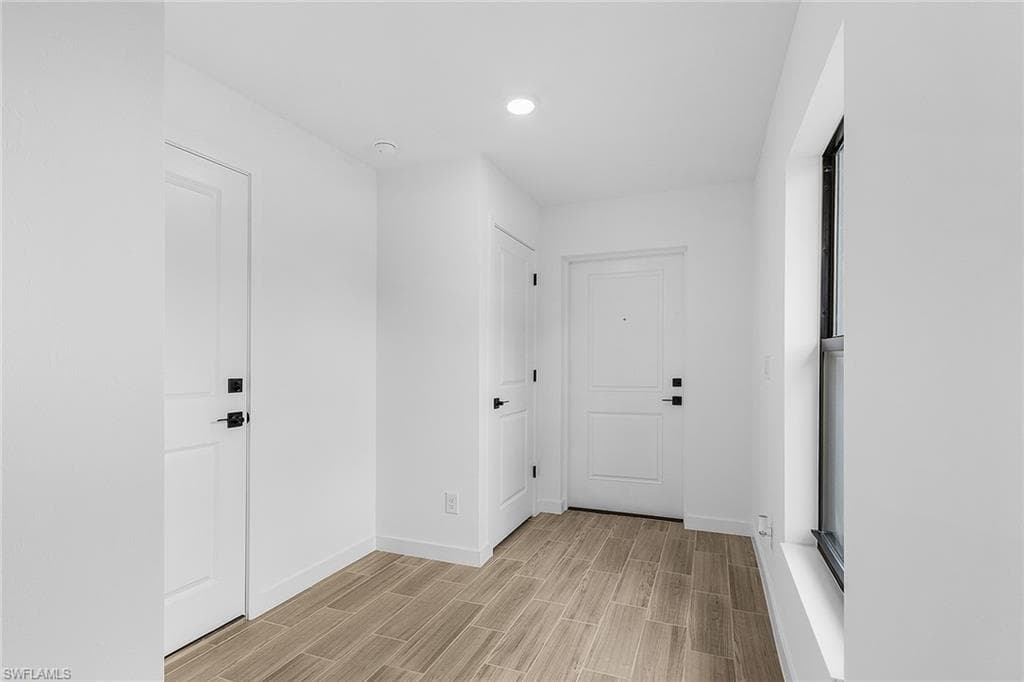 434 Parkdale BLVD-4