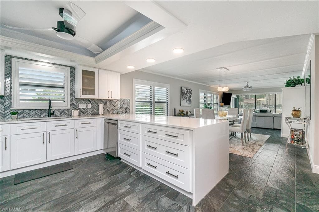 4001 SE 19th PL 1-6
