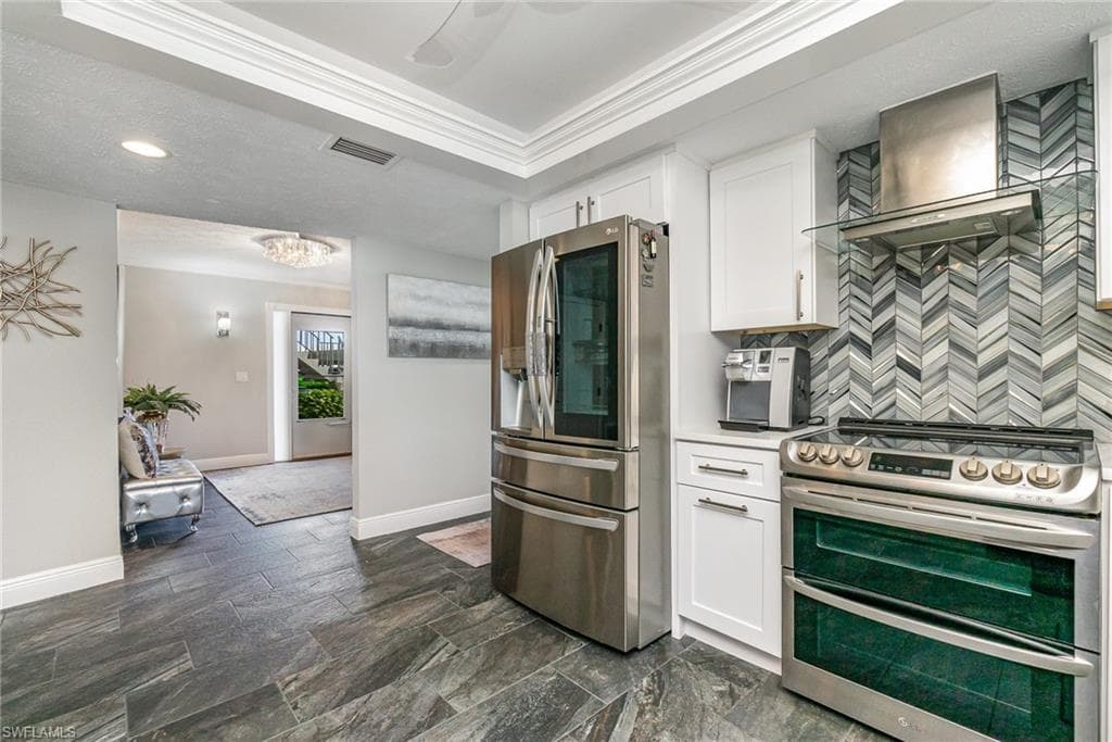 4001 SE 19th PL 1-8