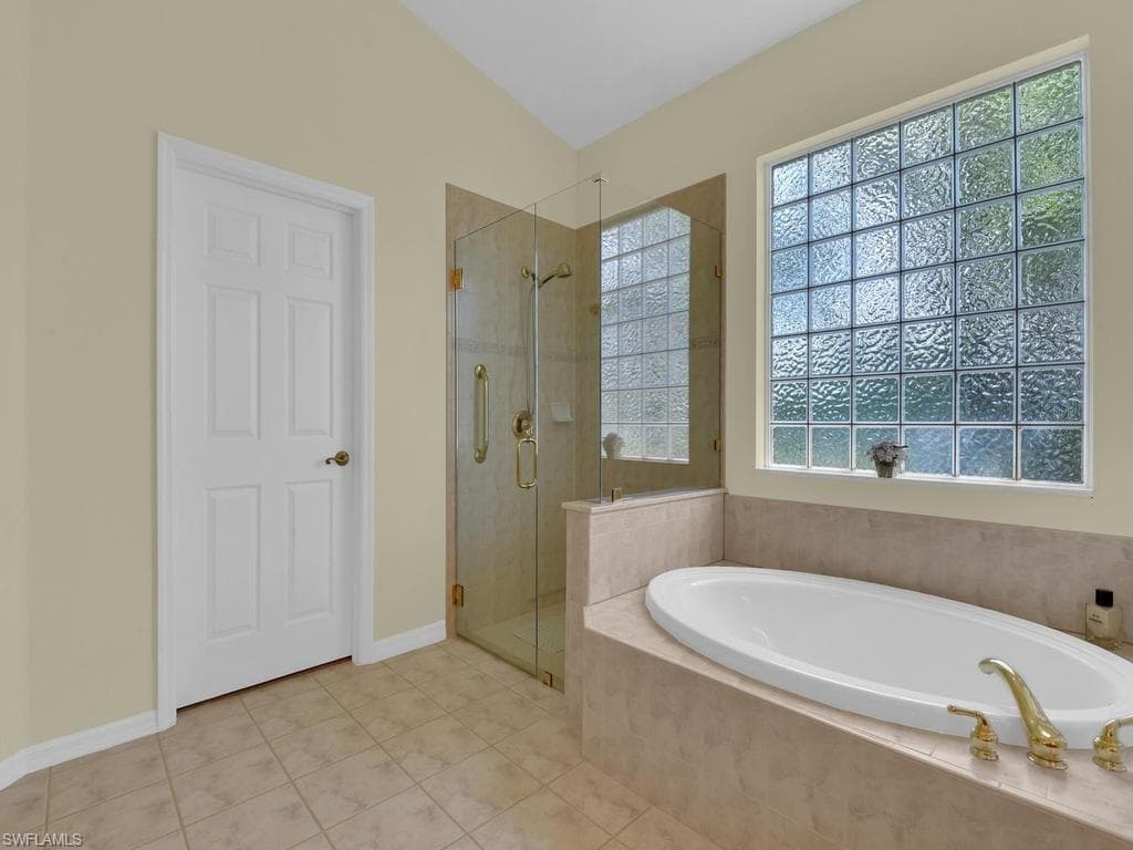 15420 Greenock LN-26