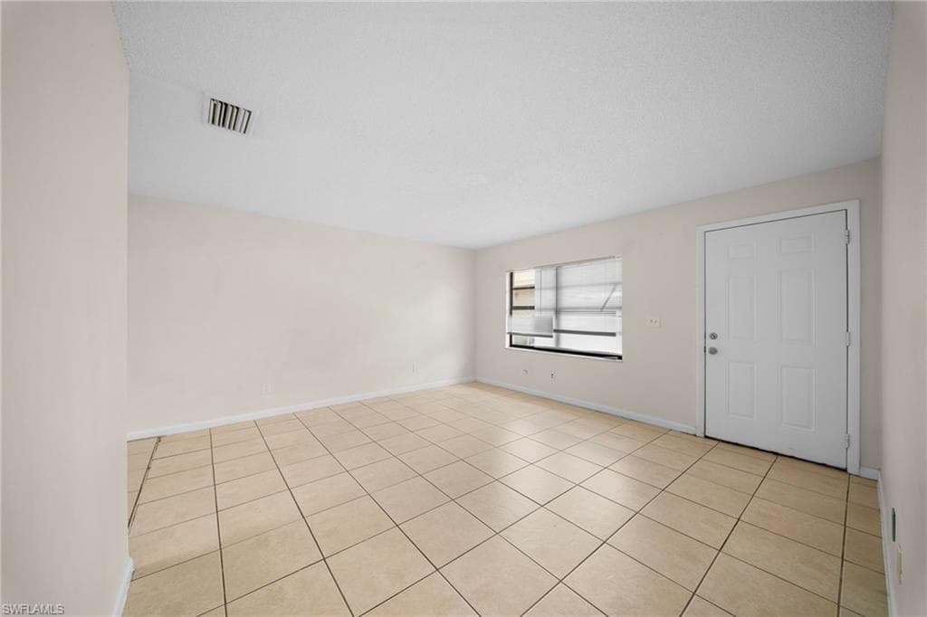 5551 5th AVE-4