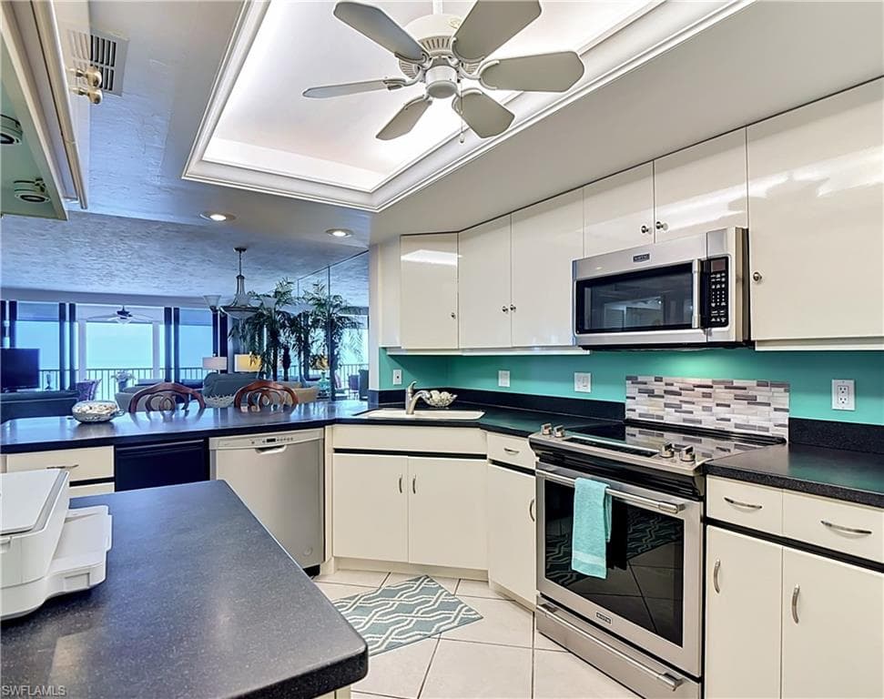 2800 Estero BLVD PH3-7