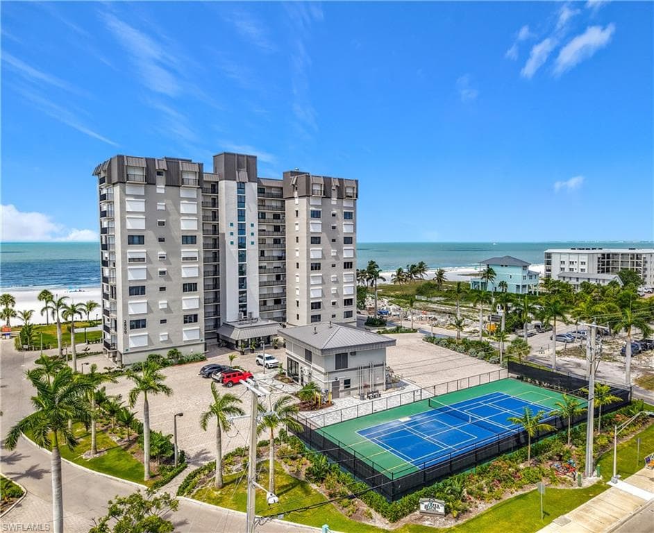 2800 Estero BLVD PH3-1