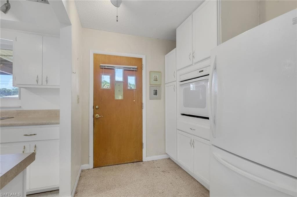 2212 E 6th ST-5
