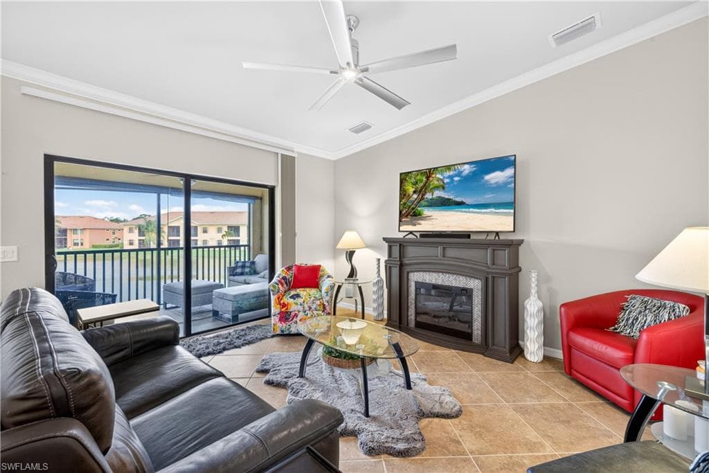 13710 Julias WAY 924-6