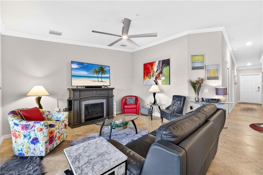 13710 Julias WAY 924-7