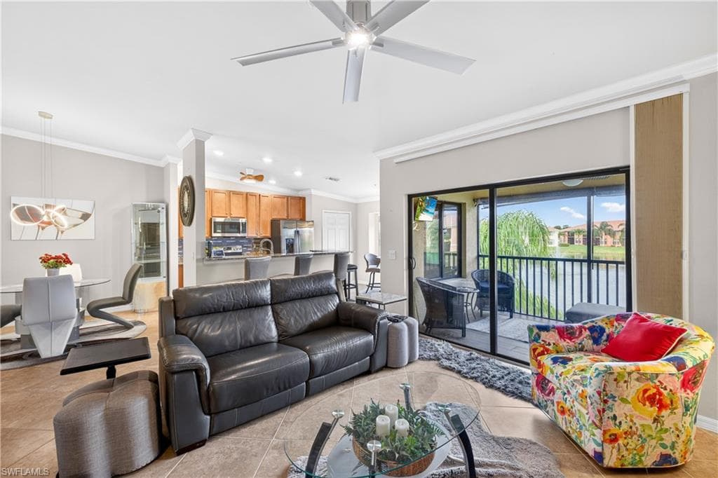 13710 Julias WAY 924-5