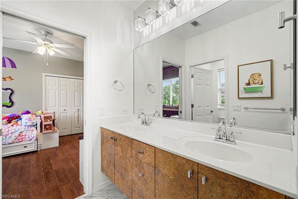 15220 Blackhawk DR-26