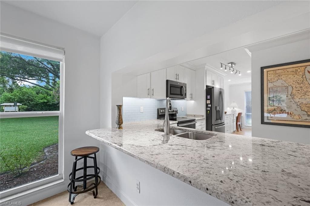 1250 Yesica Ann CIR E106-30