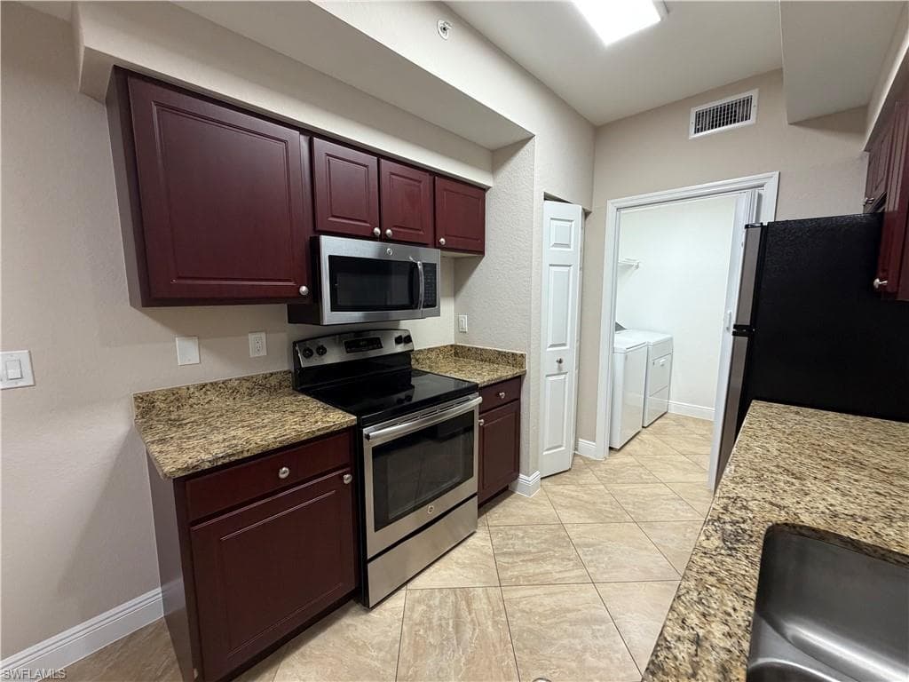 4635 Saint Croix LN 1214-1