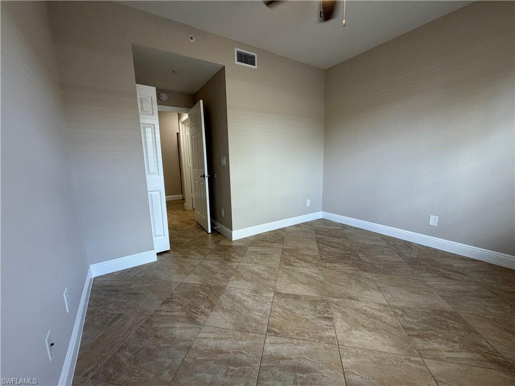 4635 Saint Croix LN 1214-5