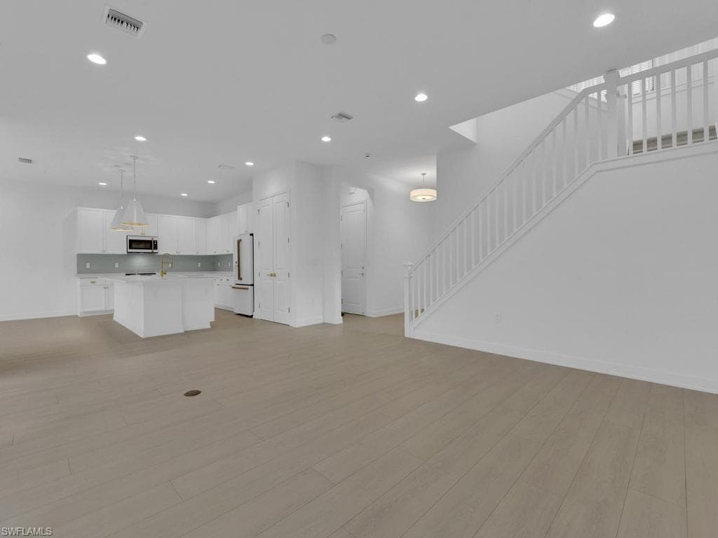20581 Fair Oak LN-8