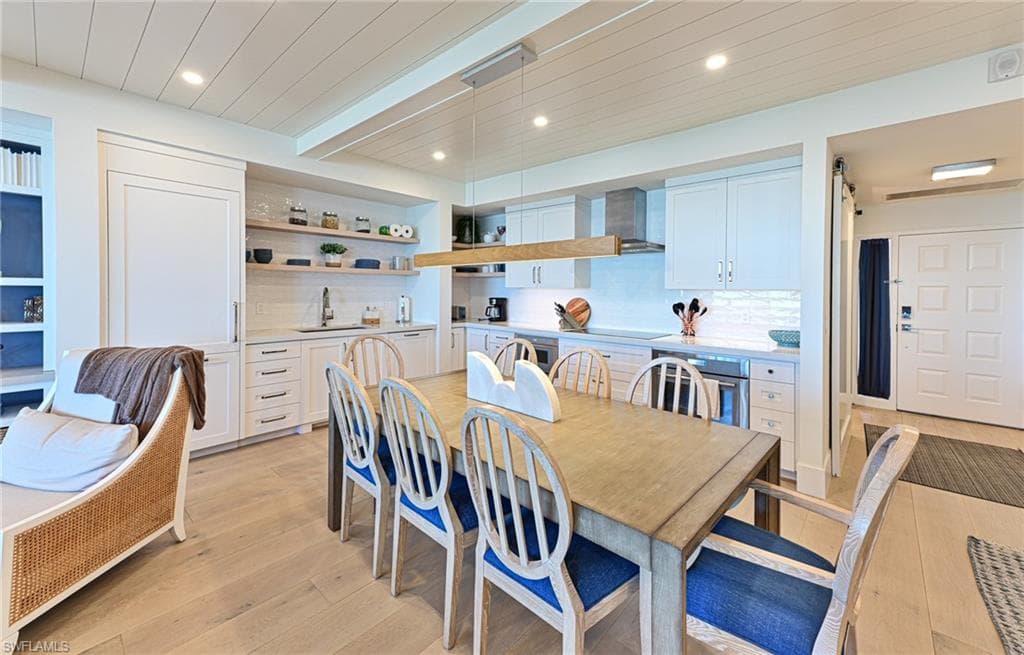 265 Barefoot Beach BLVD 203-6