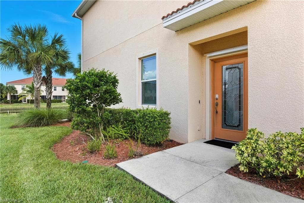 8895 Via Isola CT-4