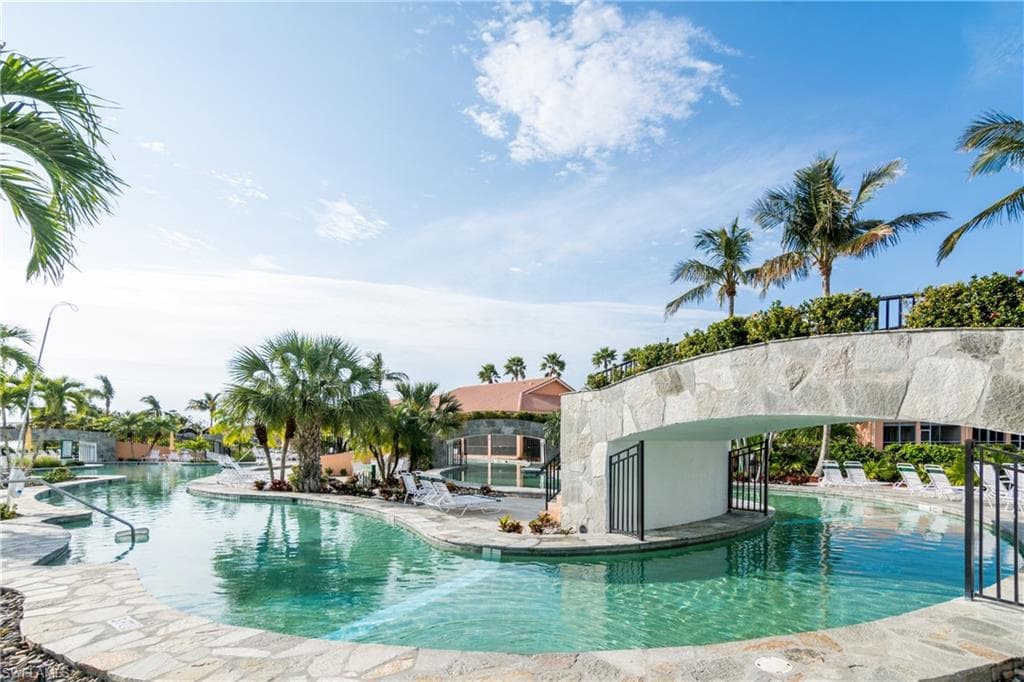 6800 Beach Resort DR 2305-19