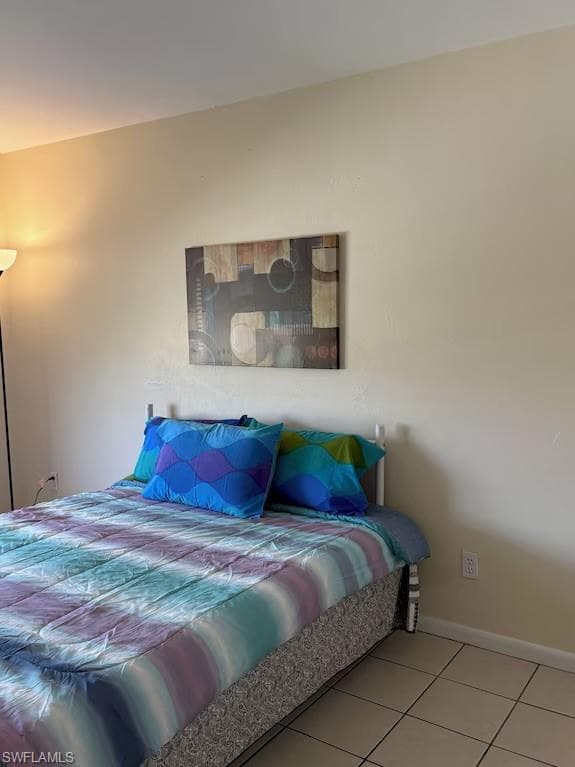 1005 SW 48th TER 8-17