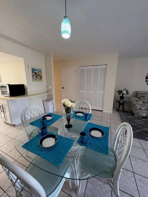 1005 SW 48th TER 8-5