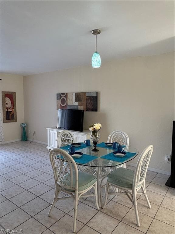 1005 SW 48th TER 8-4