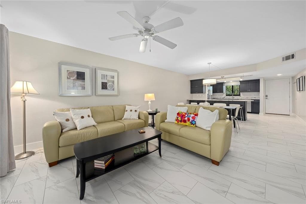 1919 Olde Middle Gulf DR 502-23