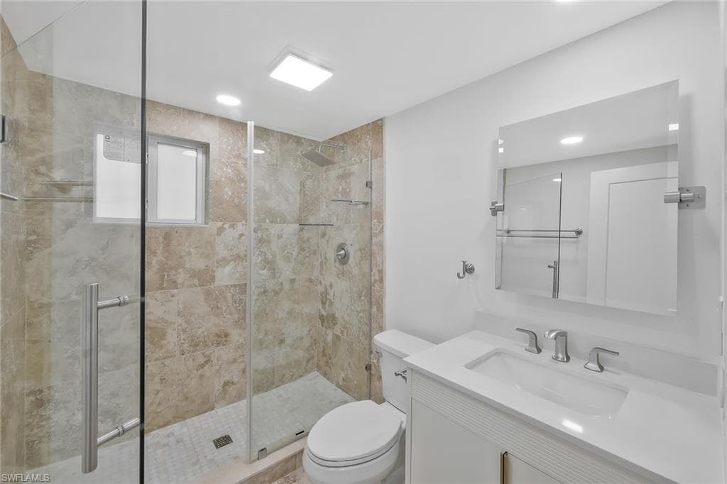1755 Oakley AVE-23