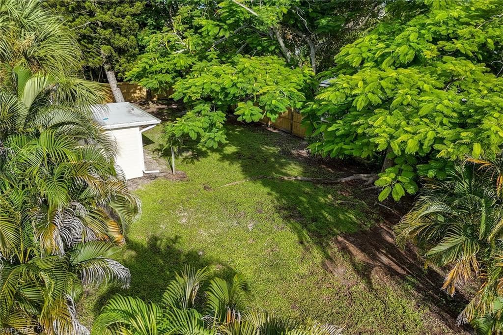 1755 Oakley AVE-27