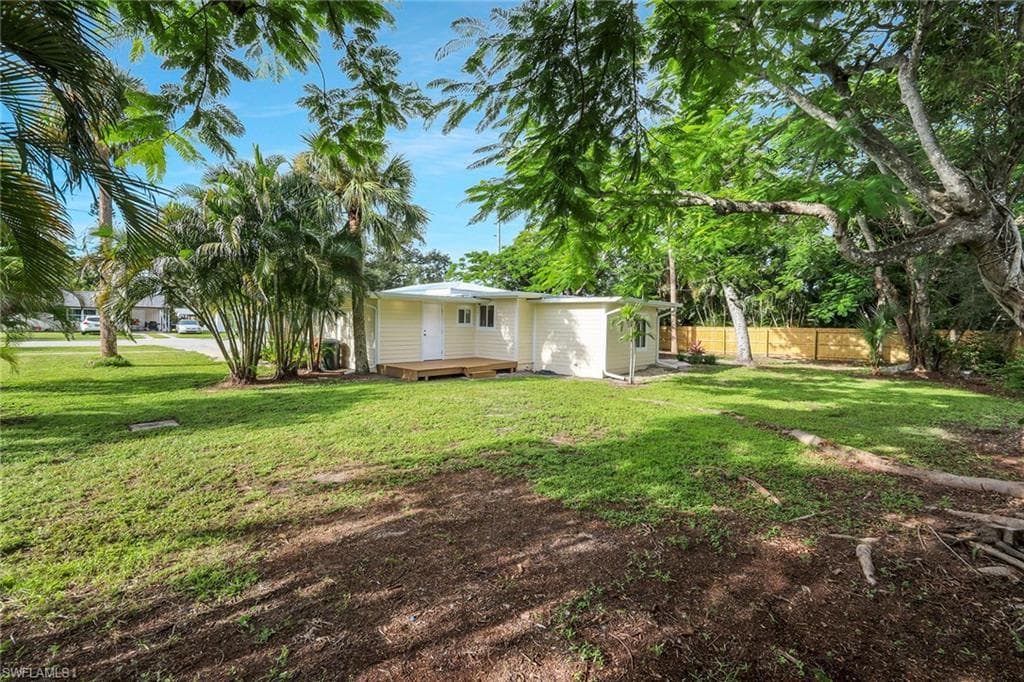 1755 Oakley AVE-31