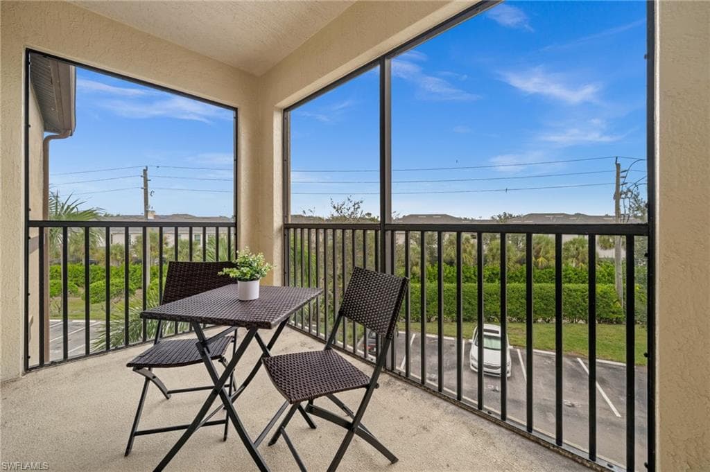 12930 Positano CIR 307-15