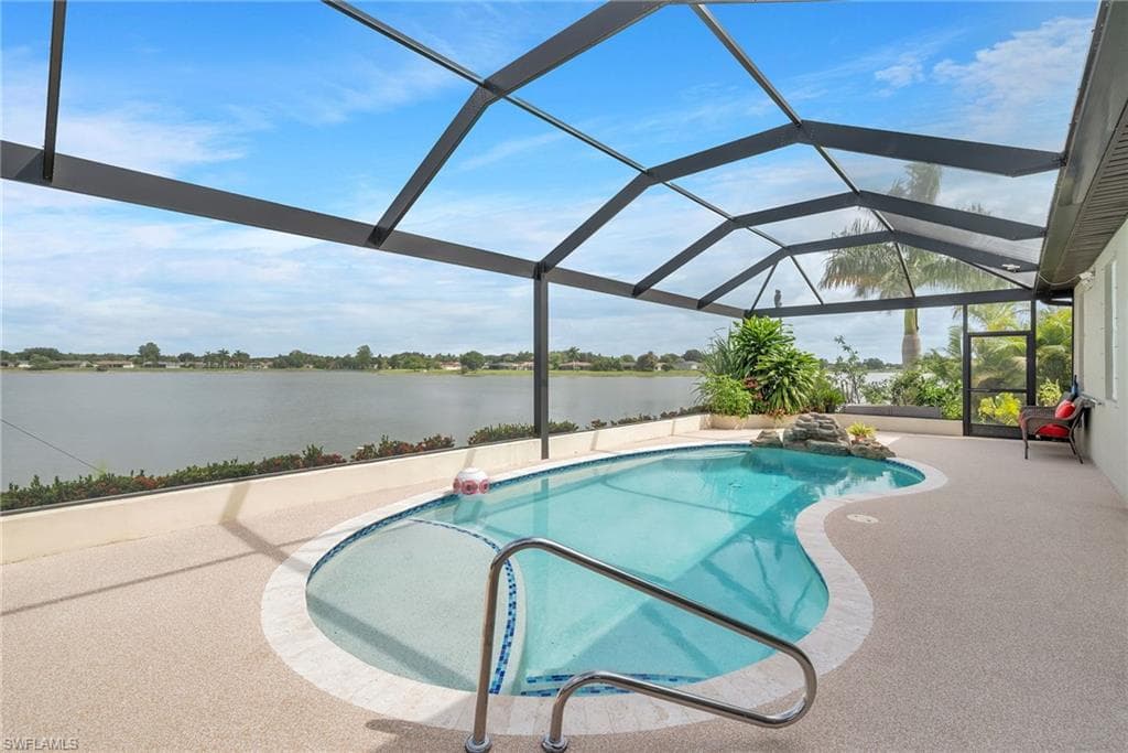 2078 Grove DR-17