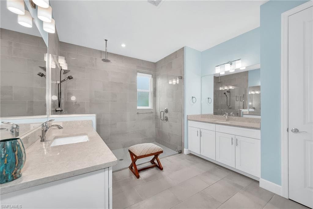 2078 Grove DR-11