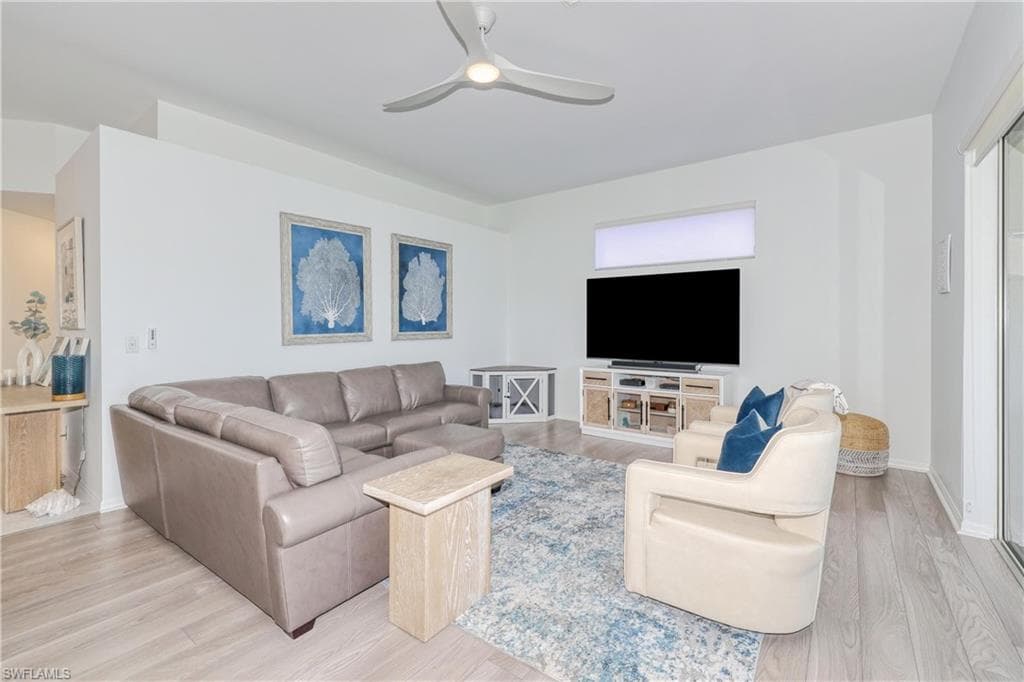 22589 Island Lakes DR-9