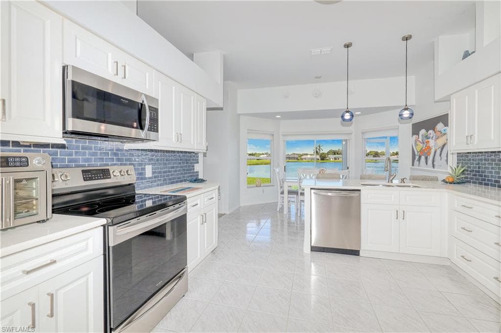 22589 Island Lakes DR-10