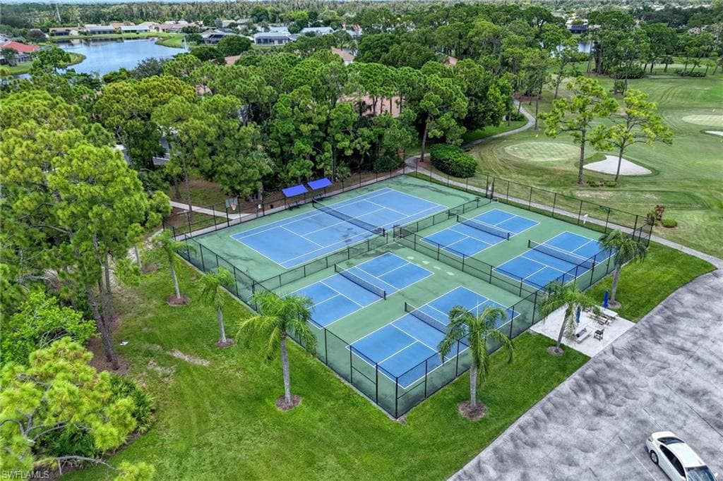 22589 Island Lakes DR-40