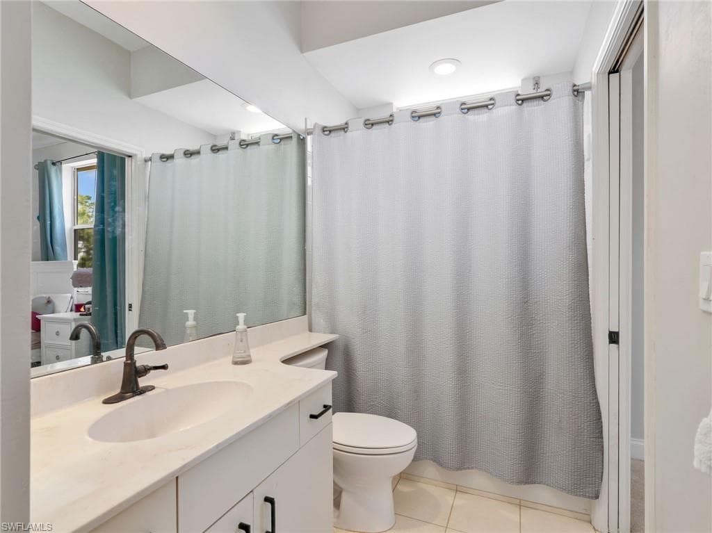 25251 Bay Cedar DR-35