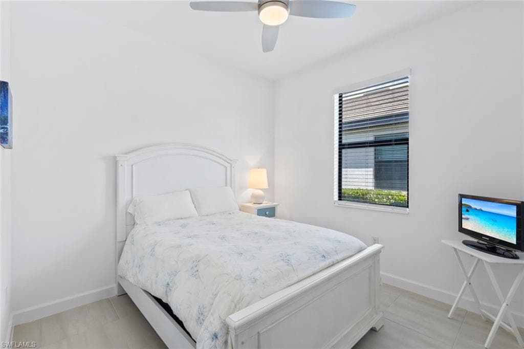 18351 Ridgeline DR-19